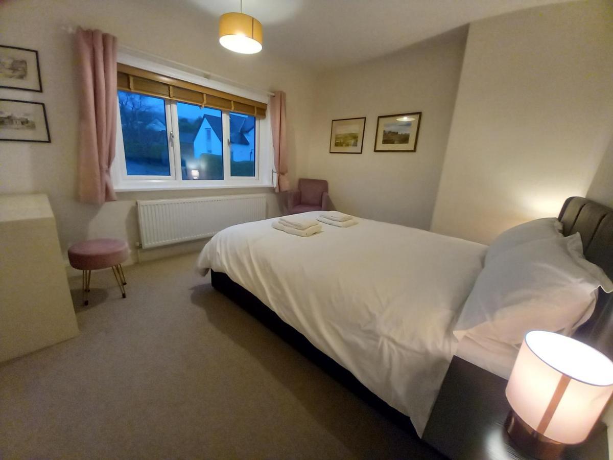 Grange Croft Villa Ben Rhydding Екстериор снимка