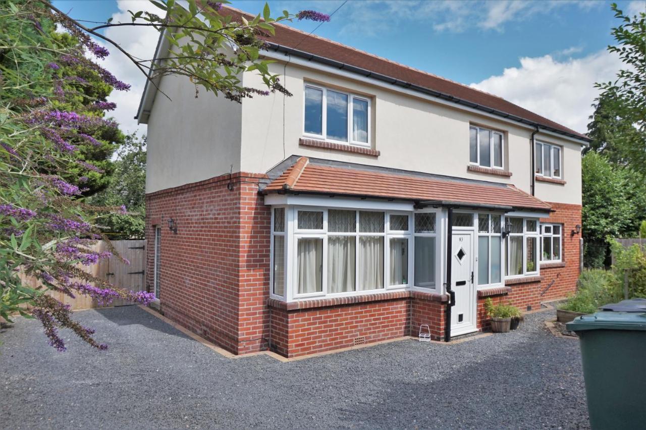 Grange Croft Villa Ben Rhydding Екстериор снимка
