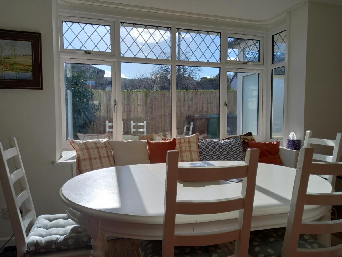 Grange Croft Villa Ben Rhydding Екстериор снимка